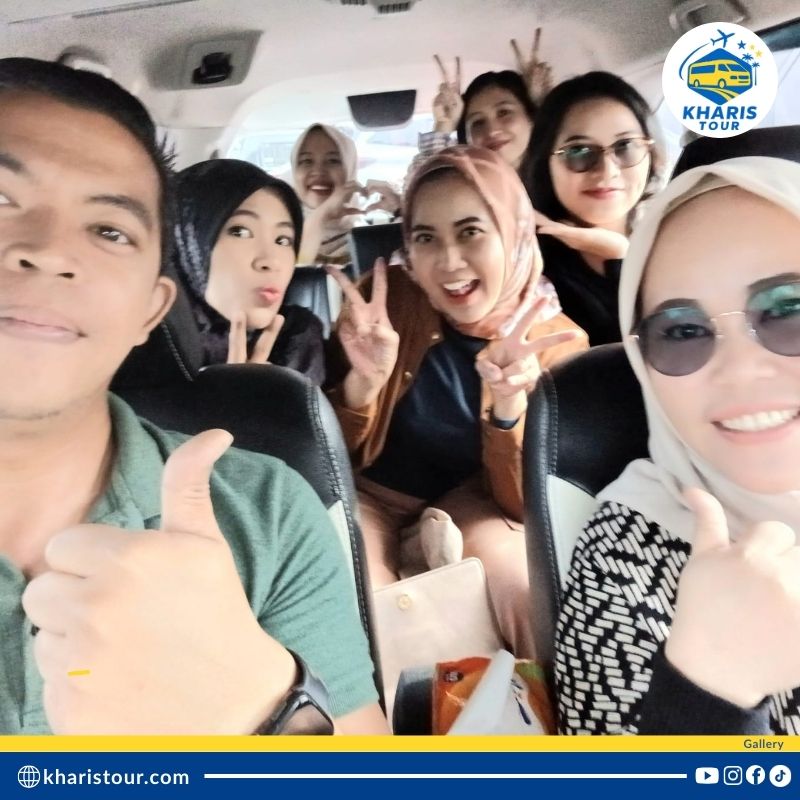 Pelanggan Kharis Tour 7